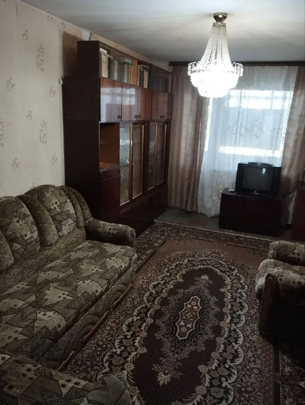 Сдаётся двухкомнатная квартира, город харцызск, район черёмушки, мкр. Металлургов дом 6,второй этаж пятиэтажного дома, окна пластиковые, балкон остекленный, с мебелью и бытовой техникой. Состояние жилое, хорошое. Подъезд чистый, ухоженный. Цена 20.000₽+коммунальные платежи, на долгий срок. По вопросам тел. (+7 (949) 323-98-42)комментарии не читаю

Dexter decinsun - фотография - 3