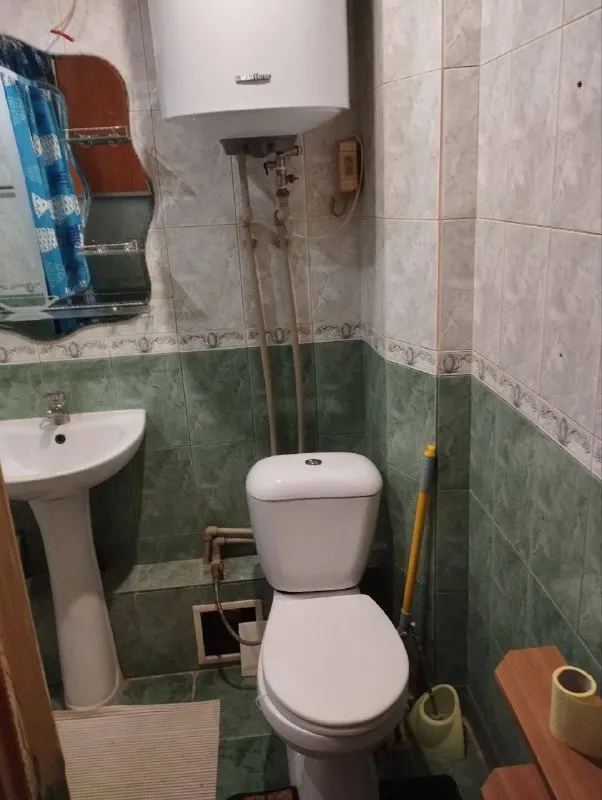 Сдаётся двухкомнатная квартира, город харцызск, район черёмушки, мкр. Металлургов дом 6,второй этаж пятиэтажного дома, окна пластиковые, балкон остекленный, с мебелью и бытовой техникой. Состояние жилое, хорошое. Подъезд чистый, ухоженный. Цена 20.000₽+коммунальные платежи, на долгий срок. По вопросам тел. (+7 (949) 323-98-42)комментарии не читаю

Dexter decinsun - фотография - 9