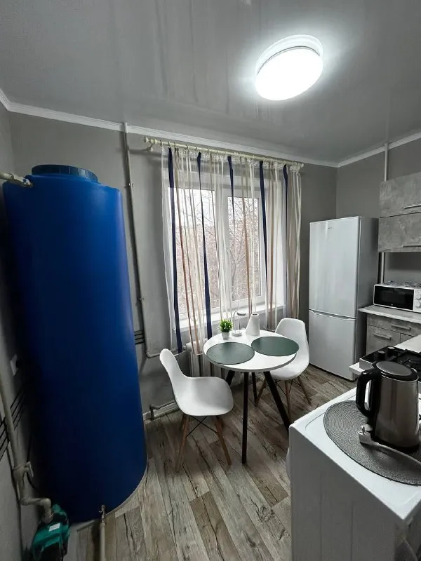 Сдам посуточно квартиры
🌇Макеевка, м-н зелёный.
🏡1К. Квартира, 🛌 3 спальных места.
💦 Вода круглосуточно.
💰 Цена 6000 ₽
🏡1К. Квартира
🛌4 Спальных места
💦Вода круглосуточно.
💰 Цена 7000 ₽
👍Уютные, чистые, теплые квартиры, после ремонта.
.Обе квартиры укомплектованы всем необходимым для комфортного проживания. Есть вся необходимая мебель, техника и кухонные принадлежности для удобного проживания. Постельное белье и полотенца. Средства личной гигиены. Утюг, фен.
🚫Квартира не сдается для вечеринок и шумных компаний.
🧾Для командировочных предоставляются отчетные документы.
🕰️Заселение круглосуточно. Варианты раннего и позднего заезда/выезда.
По вопросам и бронированию:
📲☎️ +79493665148 Или тг
Подписаться | дать объявление - фотография - 6