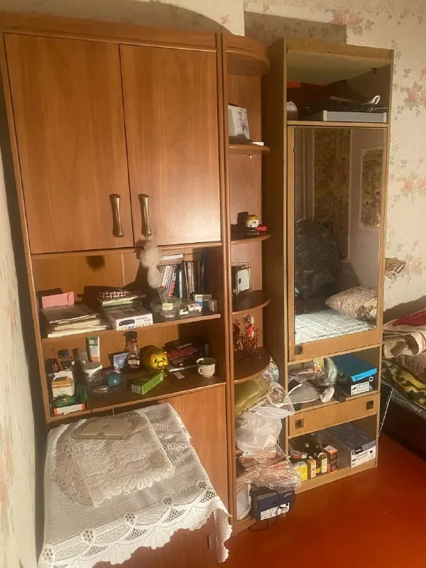 Сдам дом на долгосрочную аренду (от 6 месяцев). Донецк, киевский район, ветка.
Отдельно стоящий дом в жилом состоянии, 4 комнаты, свой двор, навес для авто, газовое отопление, вода по графику, стиральная машина, кондиционер, холодильник, телевизор, ванна и туалет в доме.
30000 Р + коммунальные. Оплата при заселении первый месяц + залог, без комиссии.
Номер: +79383152549
Связь в телеграмм @@vlad1sloove - фотография - 6