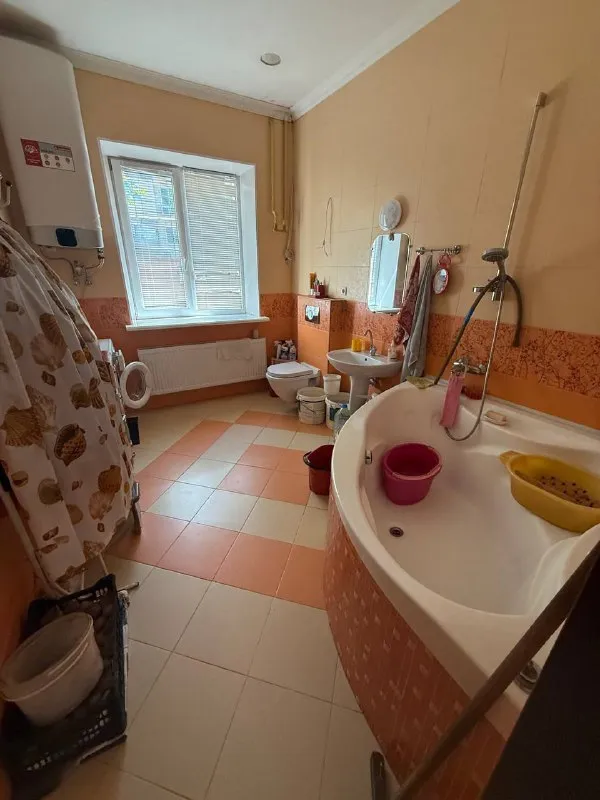 Продажа частного 🏡 дома

🌇Донецк, калининский район рядом калининский рынок, бул. Шевченко ул. Цусимская  📍

🔹Площадь дома 150 кв.
🔹Участок 8 соток
🔹Фундамент дома усиленный
🔹Теплый пол
🔹Газовый котел
🔹В доме не требуется ремонт
🔹Отлично развита инфраструктура

💰Цена: 13.000.000 млн рублей

👀Показ дома 🏡 в любое время - ключи 🔑 в агентстве
📲☎️ +79490370636

Подписаться  |  дать объявление - фотография - 9
