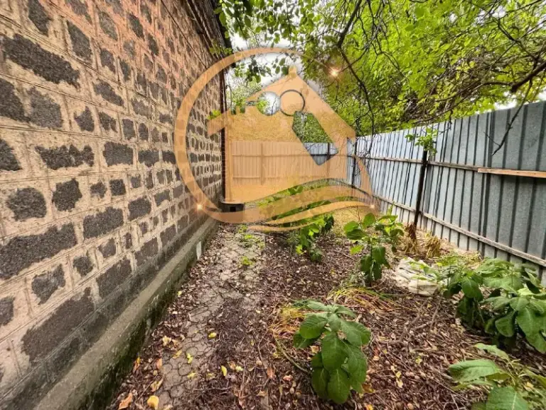 Продажа земельного участка

🌇Центре города донецк, ул. Лейтенанта шмидта 21📍

✅7 Соток
🌎Земля приватизированна!
✅Асфальтированный проезд.
✅Подведены все коммуникации!
👍Отличное расположение!
✅Двор уложен плиткой.
📍Гладк. .. ('open this link?

'+This. Href);">>>> 10 соток в собственности, геодезия есть, буденовский р-н <<<⬅️
➡️>>> Дом после кап. Ремонта у покровского храма <<<⬅️

Стройте свое пространство с агентством недвижимости город.
Вы мечтаете - мы реализовываем.
📲☎️+79495131300 Дмитрий

Подписаться | дать объявление - фотография - 4