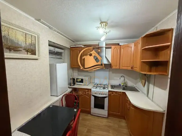 Продам однокомнатную квартиру 

🌇Донецк, пр. Ильича, ориентир - макаронная фабрика📍

Документы готовы
✅Этаж - 1/5
✅S - 30/16/5
✅Заменены коммуникации
✅Функциональная планировка
✅Кирпичный дом, не угловая!

👍Квартира укомплектована техникой и мебелью для проживания - фотография - 5