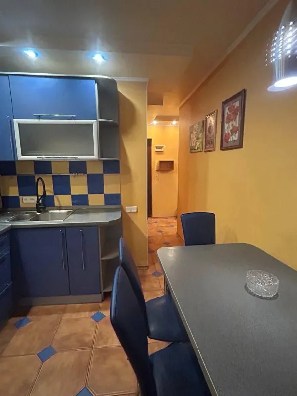 Продажа 3 комнатной квартиры
🌇Ленинский р-н, ул. Скляренко📍
✅Квартира с ремонтом
💦Вода круглосуточно💦
✅Площадь 55,2
✅3 Этаж из 9
👍Отличное состояние
Капитальный ремонт🛠️
Заходи и живи❗️ - фотография - 5