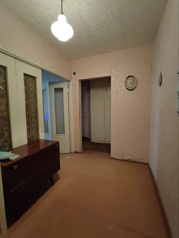Продам однокомнатную квартиру

🌇Донецк, ленинский район.
Мкрн голубой, ориентир «манна»📍

🔹40М2
💦Вода идёт отлично!!!
🔹Этаж 8/9

💰Цена 3 млн рублей черная пятница! Только 3 дня цена 2.6 миллиона ₽ ! Спешите

🔹Спокойный район
🔹Эта квартира станет идеальным местом для тех, кто ценит тишину.
📍Удобное расположение позволяет быстро добраться до всех необходимых объектов городской инфраструктуры.
🔹Спецпроект: дом построен по индивидуальному проекту, что обеспечивает высокие стандарты качества и комфорта проживания.

📲☎️+79493483448

Подписаться | дать объявление - фотография - 2