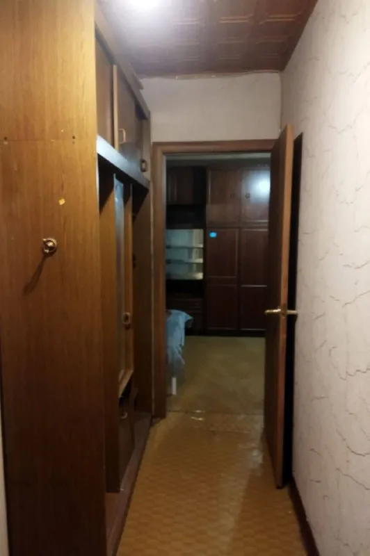 ‼️Продажа квартиры‼️
🏡Продажа комнатная квартира г. Донецк днр
Кировский р-н мкр-н солнечный ул. Скляренко 16
✅Этажность–2/9 жилого дома
✅Общая площадь–57 м2
✅Жилая–37 м2
✅Кухня–8 м2
✅Планировка квартиры 2+1
Есть две лоджии
Тамбур на две квартиры
✅Проводка проходила ревизию
Окна пластиковые
Трубы и батареи отопления частично заменены
✅Сантехника менялась установлен нагревательный бак
✅Вода в квартире ежедневно, почти круглосуточно
🧾Документы готовы
🔥Собственник
💴Цена: 4🍋900.000 рублей
☎️+7(949) 341-06-16 Иван
📨Подписаться - фотография - 1