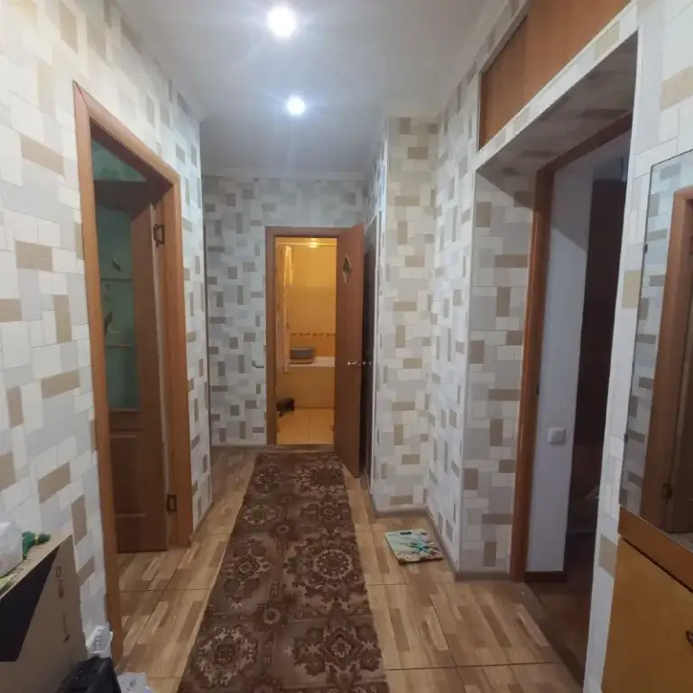 ‼️Продажа квартиры‼️
🏡Продам двухкомнатную квартиру г. Амвросиевка днр ул. Павших коммунаров, 27
✅Общая площадь–54 м2
✅Квартира расположена на первом этаже
✅Комнаты раздельные
Санузел совмещённый
Есть газовая колонка
✅Вода идёт круглосуточно
Квартира продаётся с мебелью и бытовой техникой
🔥Собственник
💴Цена: 3🍋500.000 рублей
☎️+7(949) 446-54-01
📨Подписаться - фотография - 1