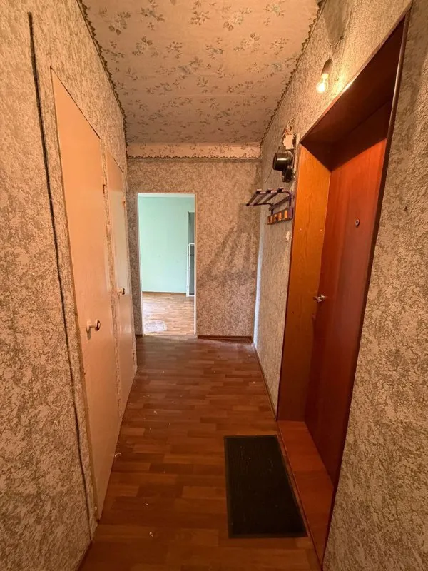 Аренда 2х комнатной квартиры

🌇Донецк на ул. Содружества (текстильщик). 📍

✅5/5 Этажного (крыша починена, не течет).
✅Квартира пустая.  

💰Цена - 13 000 руб.

📲☎️+7 949 470 04 83 (Феникс),
📲☎️+7 949 796 89 69 (Миранда)
Ан анна

Подписаться | дать объявление - фотография - 1