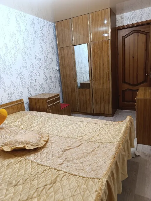 ‼️Аренда квартиры‼️

🏡Сдам комнатную квартиру г. Харцызск днр
Центр города, пересечение ул. Краснознаменская и бул. Полупанова

✅Этажность–1/4 жилого дома

✅В квартире автономное отопление, накопительный бак
На длительный срок
📝Дорого
🔥Собственник

Долгосрочная аренда

📲Все вопросы по телефону
☎️+7(949) 306-39-33

Аренда днр - фотография - 3