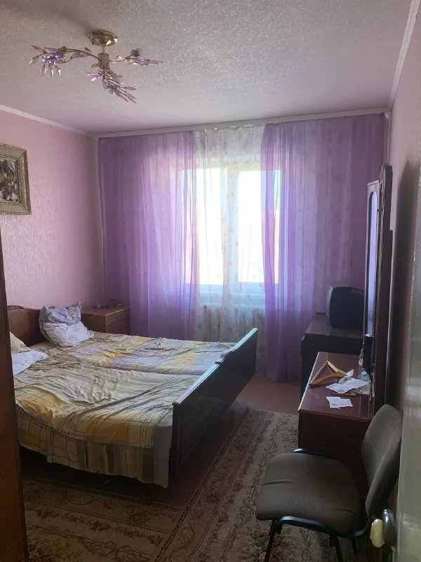 ‼️Продажа квартиры‼️
🏡Продажа двухкомнатная квартира г. Донецк днр
Петровский р-н, ул петровского, ориентир: петровский мост
✅Этажность–9/9 жилого дома
✅Квартира в жилом состоянии
Есть лоджия
✅Квартира продаётся с мебелью и бытовой техникой
💦Вода по графику
🔥Собственник
💴Цена: 3🍋250.000 рублей
☎️+7(949) 004-65-04
📨Подписаться - фотография - 3