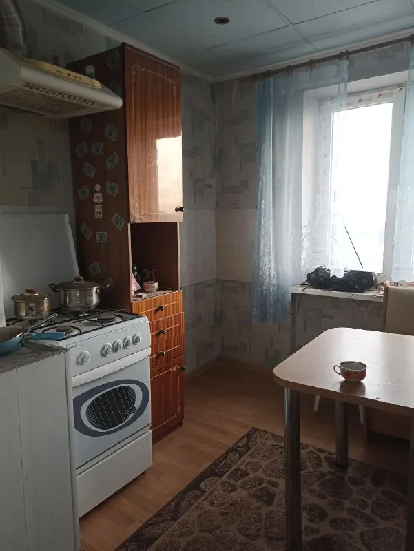 Сдается 2 комнатная квартира

🌇Донецк, куйбышевский район,
Ш/у октябрьское ( кинотеатр аврора) 📍

❗️Только ответственным людям, без в/п.
✅Долгое время никто не проживал.
💦Вода по графику
✅Лифт работает, подъезд закрываетсят
🚘Место для машины во дворе есть, транспорт на жд вокзал ходит
🛍Рынок небольшой, магазины аптека в шаговой доступности.

💰Цена 10 тыс. Руб + ком. Услуги

📲☎️+79493312393

Подписаться | дать объявление - фотография - 4