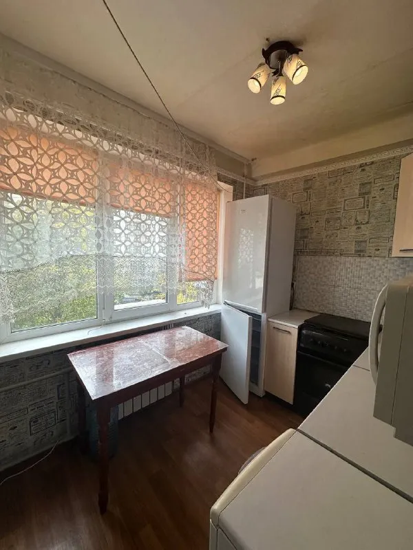 Продам однокомнатную квартиру
🌇Донецк, ленинский район, боссе, ул. Речная📍
✅Этаж 4-5 ти.
💧Вода идет по графику!
✅Квартира уютная, не угловая, очень теплая.
✅С ремонтом, но требует косметики. Заменены радиаторы, стояки водяные.
✅Окна пластиковые, балкон застеклен.
❗️Перепланировка узаконена!
👍Все что есть в квартире остается при продаже.
📍Очень хорошее местоположение. Рядом школа, остановки транспорта, в шаговой доступности рынок.
📃Документы готовы!
💰Цена 2 500 000 ₽ + торг уместен
Больше информации по телефону
📲☎️+79493282386 Ольга ан
Подписаться | дать объявление - фотография - 4
