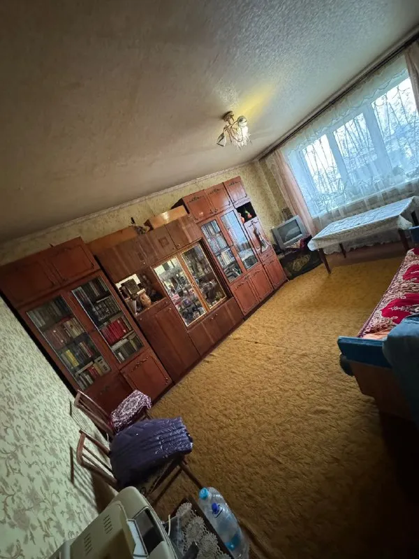 🏡Продажа трёхкомнатная квартира г. Донецк днр
🌇Кировский р-н, улица делегатская

✅Общая площадь–60 м2

✅Квартира расположена на первом этаже
🔥Собственник

💴Цена: 5🍋500.000 рублей
📞Все подробности по телефону
☎️+7(949) 494-18-60 Виталий

📨Подписаться - фотография - 4
