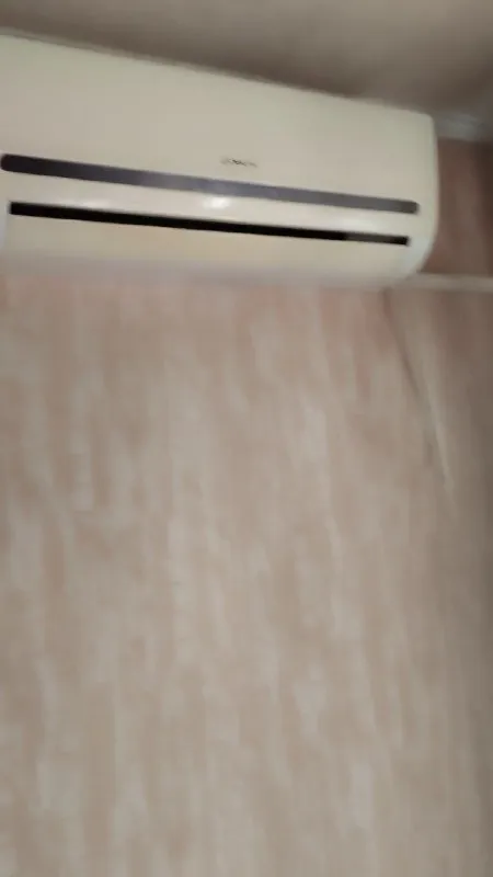🏡Продаётся однокомнатная квартира г. Донецк днр
🌇Пролетарский р-н, улица щетинина

✅Этажность–4/9 жилого дома
✅Общая площадь–22.6 м2

✅Квартира не угловая
Пластиковые окна и балкон
Балкон застеклённый
✅Поменяна проводка
Санузел совмещенный в плитке
Есть кондиционер
✅Квартира продаётся частично с мебелью рядом ас щетинина, школа, детский садик, магазины, рынок, отделение псб
📃Документы готовы
🔥Собственник

💴Цена: 2🍋000.000 рублей
☎️+7(949) 497-04-95

📨Подписаться - фотография - 3
