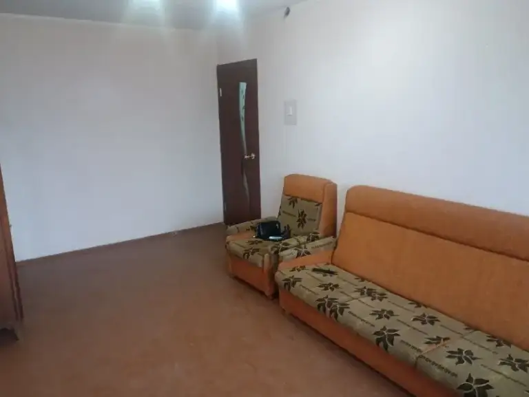 🏡Продам трёхкомнатную квартиру
🌇Г. Харцызск днр, мкрн
Металлургов, район магазина тройка

✅Этажность–4/5 жилого дома
✅Общая площадь–63 м2

✅Квартира не угловая
Дом панельный
✅Окна пластиковые
Комнаты раздельные.
📃Документы готовы
🔥Собственник

💴Цена: 3🍋200.000 рублей
☎️+7(949) 397-36-13

📨Подписаться - фотография - 6