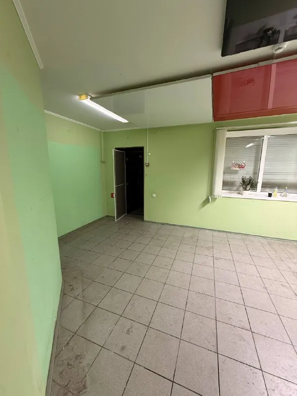 Аренда
Коммерческое помещение
Город торез, ул поповича
1 Этаж 33 квадрата
+79493813041 - фотография - 5