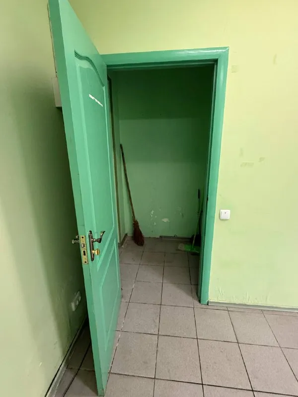 Аренда
Коммерческое помещение
Город торез, ул поповича
1 Этаж 33 квадрата
+79493813041 - фотография - 8