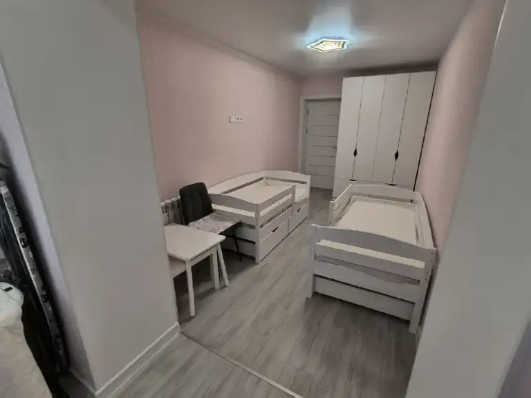 Продам 3х комнатную квартиру
🌇Донецк в ленинском районе,
Улица куприна 34- боссе📍
✅Общая площадь 71 кв. М
✅Комнаты раздельные
✅Большой балкон
✅Квартира теплая
✅Этажность дома 4/9
💦Холодная и горячая вода круглосуточно
🚫Прописанных нет
📑Документы готовы
Собственник в донецке‼️
📍Насыщенная инфраструктура:
- Детские сады; школы;
- Продуктовые магазины; супермаркет, остановки маршрутного такси в шаговой доступности.
💰Цена 8 300 000 руб.
📲☎️+79495138558 Виктория
Подписаться | дать объявление - фотография - 6