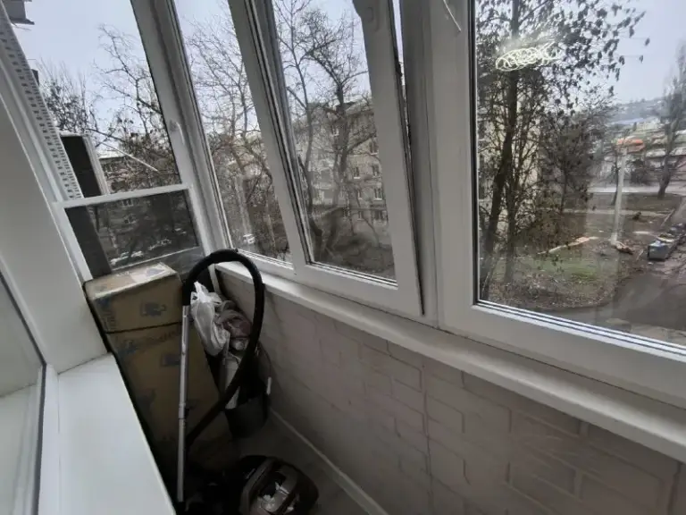 Продам 3х комнатную квартиру
🌇Донецк в ленинском районе,
Улица куприна 34- боссе📍
✅Общая площадь 71 кв. М
✅Комнаты раздельные
✅Большой балкон
✅Квартира теплая
✅Этажность дома 4/9
💦Холодная и горячая вода круглосуточно
🚫Прописанных нет
📑Документы готовы
Собственник в донецке‼️
📍Насыщенная инфраструктура:
- Детские сады; школы;
- Продуктовые магазины; супермаркет, остановки маршрутного такси в шаговой доступности.
💰Цена 8 300 000 руб.
📲☎️+79495138558 Виктория
Подписаться | дать объявление - фотография - 7