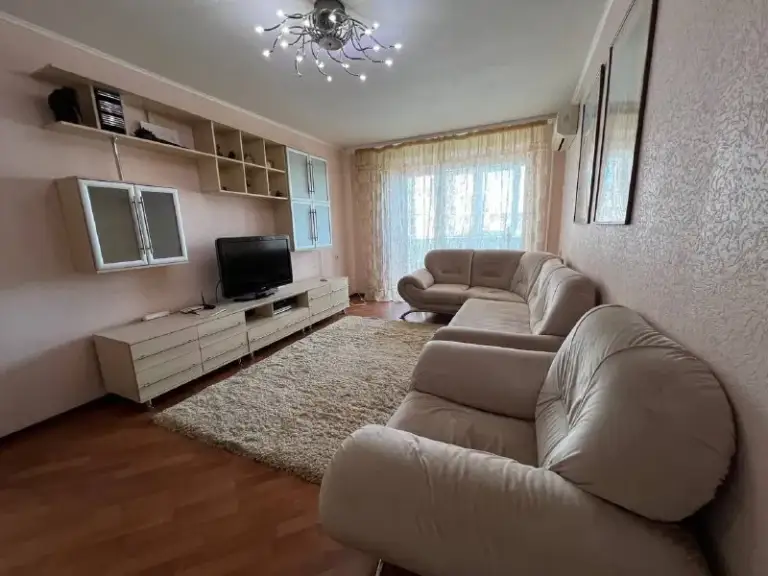 Продажа 3х комнатной квартиры
🌇Донецк в ворошиловском районе, набережная-площадь ленина, пр-т 25-летия ркка 7📍
✅Общая площадь 65 кв м
✅Комнаты раздельные
✅Большой балкон, лоджия
✅Квартира теплая
✅Этажность дома 7/10
💦Холодная и горячая вода круглосуточно
🚫Прописанных нет.
📑Документы готовы к сделке,
Собственник в донецке
✅Насыщенная инфраструктура:
- Набережная ;детские сады;
- Школы; продуктовые магазины; супермаркет
Хорошо развитая транспортная развязка в любую точку города. Остановки маршруток в шаговой доступности.
💰Цена снижена 8 000 000 ₽
📲☎️+79495138558 Виктория
Подписаться | дать объявление - фотография - 4
