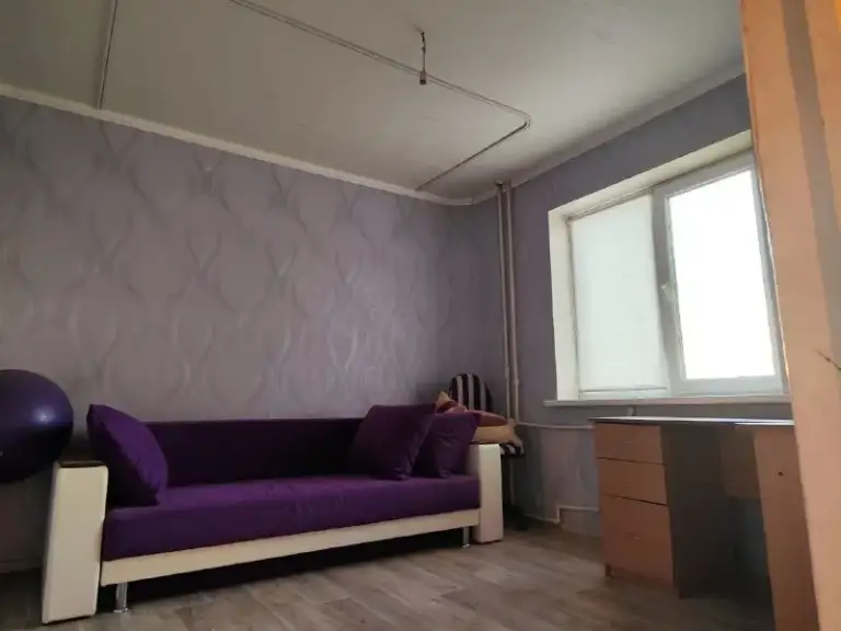 🏡Продаётся двухкомнатная квартира
🌇Г. Донецк днр, кировский р-н мкрн. Текстильщик, улица петровского 103

✅Этажность–8/9 жилого дома
✅Общая площадь–53.7 м2

✅Комнаты изолированны
Площадью–18 м2 и 12 м2
✅Коридор–4.2 м2
✅Холл–8 м2
✅Кухня в чистовой отделке с новой проводкой, площадь–9 м2

✅Санузел раздельный
Окна выходят на обе стороны дома
✅Парковка возле дома, рядом охраняемая стоянка
✅До остановки 4 минуты ходьбы

✅В шаговой доступности: школа, детский садик, гимназия, магазины, ветклиника
✅Рядом два рынка 5-10 минут пешком
📃Документы готовы
🔥Собственник

💴Цена: 3🍋700.000 рублей
Торг‼️
☎️+7(949) 318-92-64

📨Подписаться - фотография - 5
