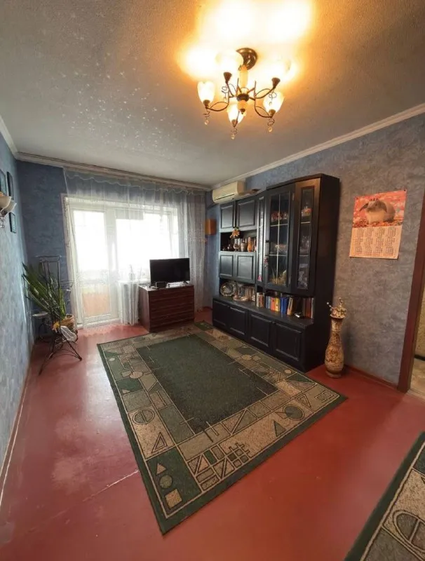 🏡Продажа двухкомнатной квартиры г. Торез днр
🌇Ул. Николаева, д.31
• Этажность–4/5 жилого дома
• Общая площадь–45.6 м2
• Комнаты проходные 19м2-11 м2
• Кухня–5.5 м2
• С/у совмещены
• Балкон застеклён, пластиковые окна
• Квартира угловая, очень тёплая
• Состояние жилое, установлен кондиционер
• Отопление официально обрезано
• Документы рф
📃Без долгов
🔥Собственник
💴Цена: 2🍋600.000 рублей
☎️+7(963) 782-38-11
📨Подписаться - фотография - 2