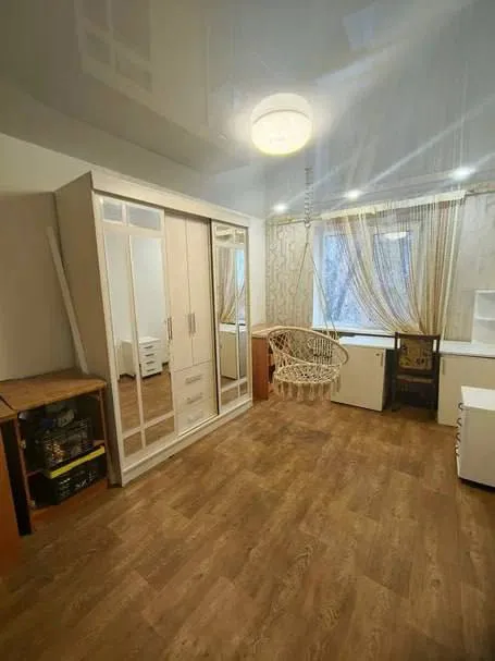 🏡Аренда трёхкомнатной квартиры в центре
🏙️Город: донецк днр
🌇Район: кировский
🗺Мкрн. Текстильщик

• Сдам квартиру в отличном состоянии для пары возможно с детьми без животных, сроком от 3-месяцев
• Лоджия застеклена, душевая кабина
• Установка бойлера в счёт аренды, вода в квартире, средний/9 этажа

💴Цена: 25.000руб +комуслуги
☎️+7(949)419-42-08

📨Подписаться - фотография - 2
