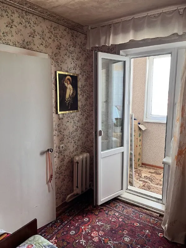 🏡Продам трёхкомнатную квартиру
🌇Город: донецк днр
🏙️Район: куйбышевский (топаз)

• Этажность–9/9 жилого дома
• Площадь квартиры 57/36/7 м2

• Квартира утеплена по периметру,
Крыша после ремонта
• Окна пластиковые
• Балкон на две комнаты
• Установлены два кондиционера
• Произведена замена труб стояка
• Рядом детский садик, школа, магазины и остановка общественного транспорта
📃Документы готовы
🔥Собственник

💴Цена: 4🍋900.000 рублей
☎️+7(949) 419-29-74

📨Подписаться - фотография - 5