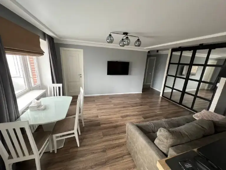 Продам 3-х комнатную квартиру

🌇Макеевка, зеленый📍

✅Просторная и уютная квартира в кооперативном доме из кирпича, полностью отремонтирована и перепланирована в начале 2021г.
🙅Проблем с водой нет, на тех этаже установлен бак на 750л,
💦Вода имеется круглосуточно!
✅В квартире установлены металлопластиковые окна hotten (германия), двери из натурального дерева и немецкий ламинат высокой прочности.
✅Встроенная техника bosch: варочная поверхность, вытяжка и духовой шкаф, холодильник, микроволновка и стиральная машина lg, ... Le="background-image:url('//telegram. Org/img/emoji/40/f09f92b0.png')">💰цена: 6 700 000р
📑Документы готовы к продаже, прописанных нет!

Звоните — показ в удобное для вас время!
📲☎️+7 949 575 08 46
С уважением, андрей

🛫Подписаться  |  дать объявление
📲Max - фотография - 2
