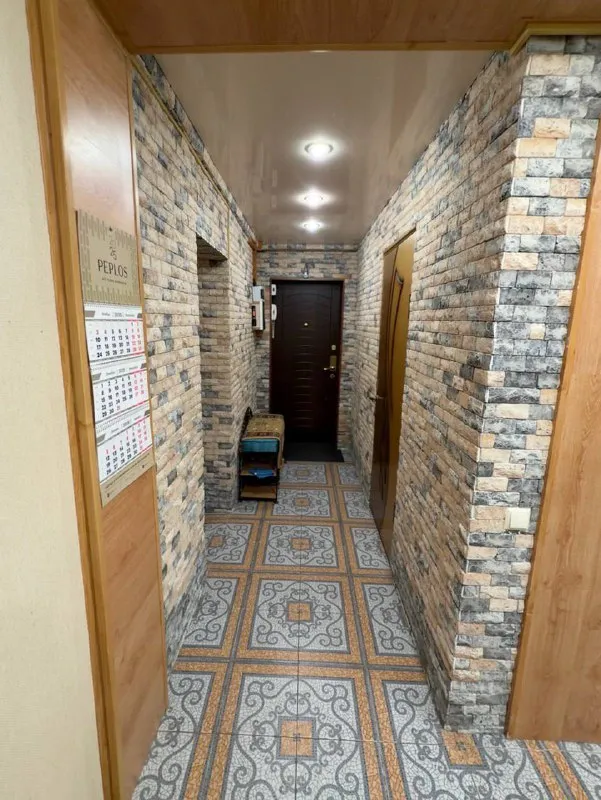 ☎️+79495138558
Стройте свое пространство с агентством недвижимости город.
Вы мечтаете - мы реализовываем💫
Документы полностью готовы к сделке, прописанных нет
📍Продажа 3х комнатной - квартиры в центре калининского района
📍Грузия - овнатаняна 26а
Расположена в пятиэтажном доме, на пятом этаже
Кровля не течет, собственник перекрывал крышу сам‼️
📌Общая площадь 70 кв. М
📌Квартира теплая
📌Вода круглосуточно (накопительная система)
📌В квартире выполнен качественный ремонт
📌Установлены пластиковые окна
📌Коммуникации поменяны
📌Остается полностью вся мебель и техника необходимая для комфортного проживания
📌Дополнительных вложений не требует
Хорошая транспортная развязка. 👌
Сады, школы, магазины, все что нужно для комфортной жизни в шаговой доступности🔑
‼️ Цена 5 200 000 руб
☎️+79495138558 - фотография - 7
