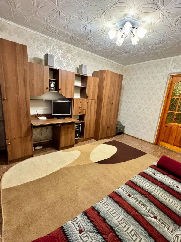 Продаётся уютный жилой дом 🏡
🌇Г. Мариуполь, в ильичёвском районе, улица надгорная 📌
✅Дом площадью 61,9 м2
⛽Проведён газ (обеспечивает экономичное отопление и удобство в быту)
✅Ровный участок
✅Дом в хорошем состоянии, продается с мебелью и техникой
📑 Документы зарегистрированы в ростреестре, готовы к сделке👌 - фотография - 5