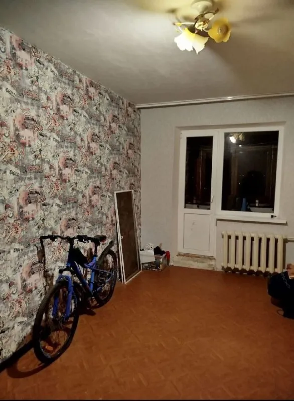🏡Продаётся трёхкомнатная квартира
🏙️Город: харцызск днр
🗺Улица патона, 30 а

• Этажность–7/9 жилого дома
• Общая площадь–64 м2

• Квартира не угловая
• Все комнаты раздельные
• Есть утеплённая лоджия
• Рядом магазины, школа, детский садик, остановка общественного транспорта и больница
🔥Собственник

💴Цена: 3🍋000.000 рублей
☎️+7(949) 594-02-23 Ирина

Подписаться | приобрести размещение - фотография - 2