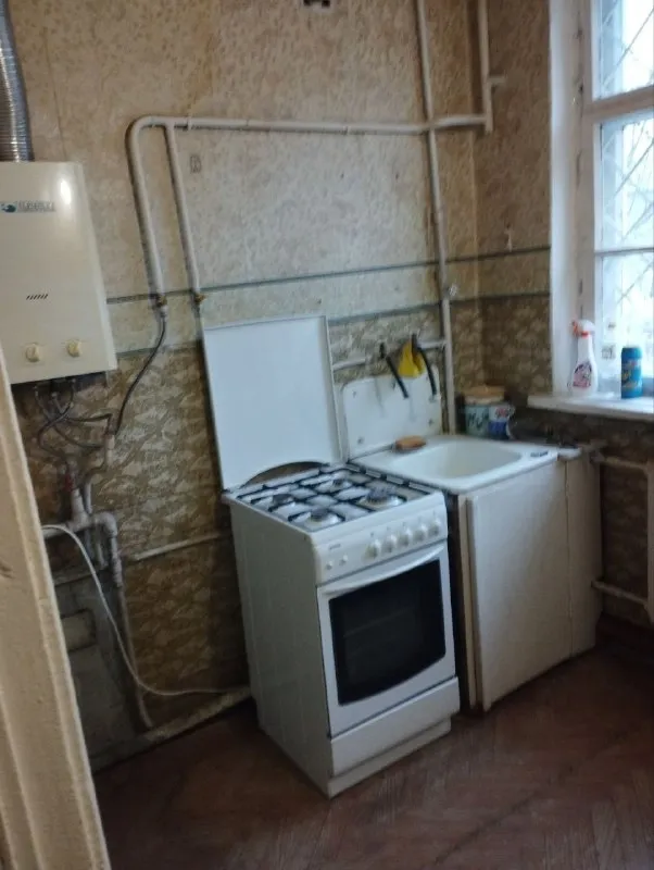 🏡Продаётся двухкомнатная квартира
🏙️Город: донецк днр
🌇Район: куйбышевский
🗺Микрорайон азотный
• Этажность–1/2 жилого дома
• Общая площадь–46 м2
• Квартира не угловая
• Дом кирпичный
• Высота потолков 2.8 м
• Комнаты раздельные
• Квартира под ремонт
• Вода по графику
• В квартире есть подвал
• Рядом с домом хоз постройка из шлакоблока, сарай с подвалом, есть небольшой участок земли
📃Документы готовы
🔥Собственник
💴Цена: 2🍋600.000 рублей
☎️+7(949) 347-70-44
📨Подписаться - фотография - 6