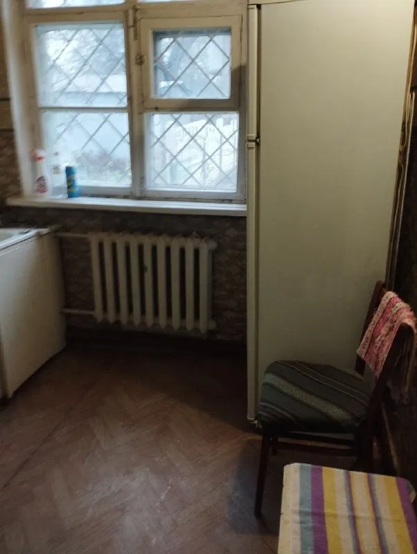 🏡Продаётся двухкомнатная квартира
🏙️Город: донецк днр
🌇Район: куйбышевский
🗺Микрорайон азотный
• Этажность–1/2 жилого дома
• Общая площадь–46 м2
• Квартира не угловая
• Дом кирпичный
• Высота потолков 2.8 м
• Комнаты раздельные
• Квартира под ремонт
• Вода по графику
• В квартире есть подвал
• Рядом с домом хоз постройка из шлакоблока, сарай с подвалом, есть небольшой участок земли
📃Документы готовы
🔥Собственник
💴Цена: 2🍋600.000 рублей
☎️+7(949) 347-70-44
📨Подписаться - фотография - 7