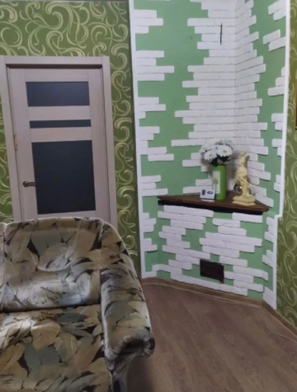 🏡Продам газифицированный дом
🏙️Город: харцызск днр
🗺Ориентир: район 5-й школы, магазин анастасия, трест
• Земельный участок 6-ть соток (приватизирован)
• Площадь дома–61м2 + пристройка к дому–31 м2
4-Ре жилые комнаты 2-две гостиные, 2-спальни, кухня, прихожая, санузел
• Окна пластиковые, дом литой, утеплен, центральная канализация, водопровод
• Канализация - пластик, имеется колодец
• Двор - бетон
• Гараж
📃Документы готовы
🔥Собственник
💴Цена: 6🍋800.000 рублей
📍Торг
☎️+7(949) 404-51-48 Вацап, телеграм
📨Подписаться - фотография - 5