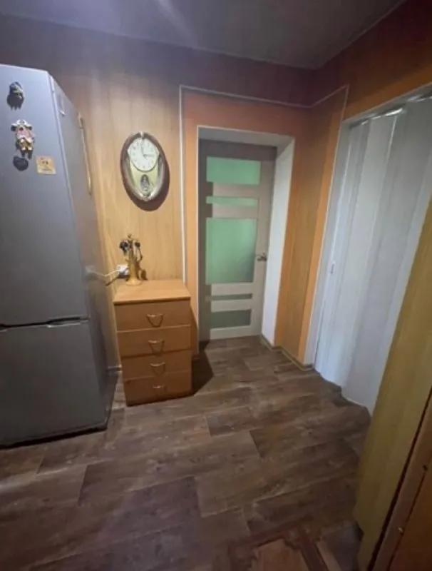 🏡Продам газифицированный дом
🏙️Город: харцызск днр
🗺Ориентир: район 5-й школы, магазин анастасия, трест
• Земельный участок 6-ть соток (приватизирован)
• Площадь дома–61м2 + пристройка к дому–31 м2
4-Ре жилые комнаты 2-две гостиные, 2-спальни, кухня, прихожая, санузел
• Окна пластиковые, дом литой, утеплен, центральная канализация, водопровод
• Канализация - пластик, имеется колодец
• Двор - бетон
• Гараж
📃Документы готовы
🔥Собственник
💴Цена: 6🍋800.000 рублей
📍Торг
☎️+7(949) 404-51-48 Вацап, телеграм
📨Подписаться - фотография - 8