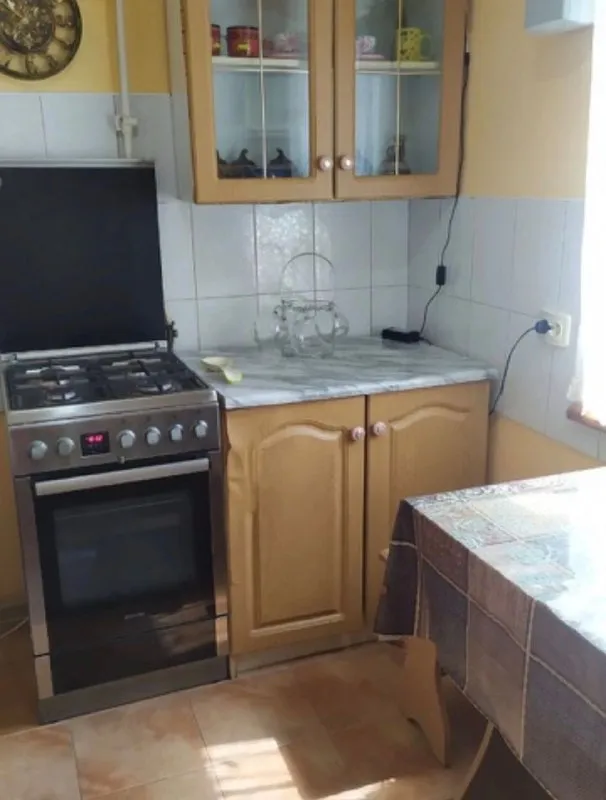 🏡Продам газифицированный дом
🏙️Город: харцызск днр
🗺Ориентир: район 5-й школы, магазин анастасия, трест
• Земельный участок 6-ть соток (приватизирован)
• Площадь дома–61м2 + пристройка к дому–31 м2
4-Ре жилые комнаты 2-две гостиные, 2-спальни, кухня, прихожая, санузел
• Окна пластиковые, дом литой, утеплен, центральная канализация, водопровод
• Канализация - пластик, имеется колодец
• Двор - бетон
• Гараж
📃Документы готовы
🔥Собственник
💴Цена: 6🍋800.000 рублей
📍Торг
☎️+7(949) 404-51-48 Вацап, телеграм
📨Подписаться - фотография - 9