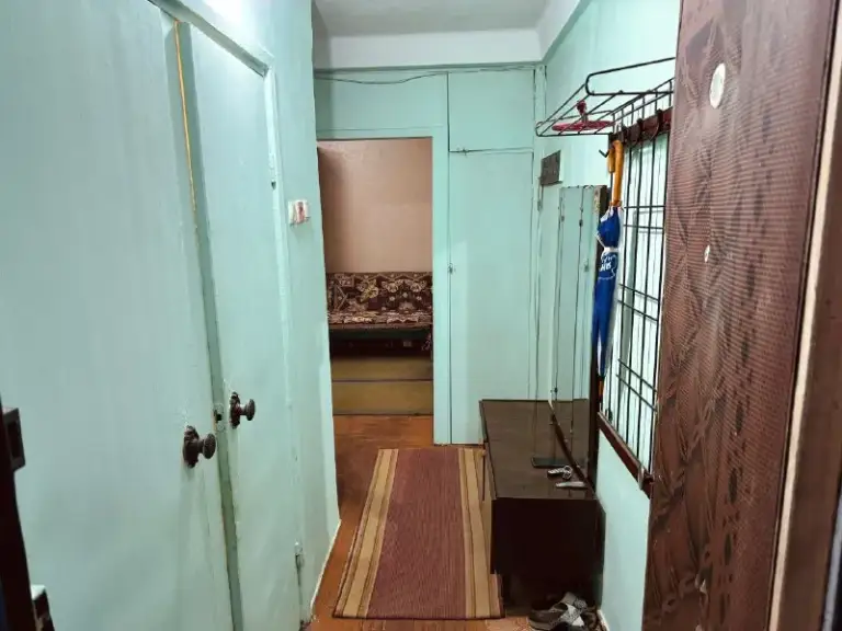 🏡Продажа 2-двухкомнатной квартиры
🏙️Город: ясиноватая днр
🗺Микрорайон зорька
• Этажность–1/5 жилого дома
• Общая площадь–41.6 м2
• Кухня–6.5 м2
• Высота потолков–2.55 м
• Квартира не угловая
• Окна пластиковые
• Санузел раздельный
• Есть своя кладовая в подвальном помещении
• Вода круглосуточно
• Рядом магазин, аптека, детский садик, школа и остановка общественного транспорта
• Документы готовы
🔥Собственник
💴Цена: 2🍋200.000 рублей
☎️+7(949) 341-88-03 Андрей
📨Подписаться - фотография - 5