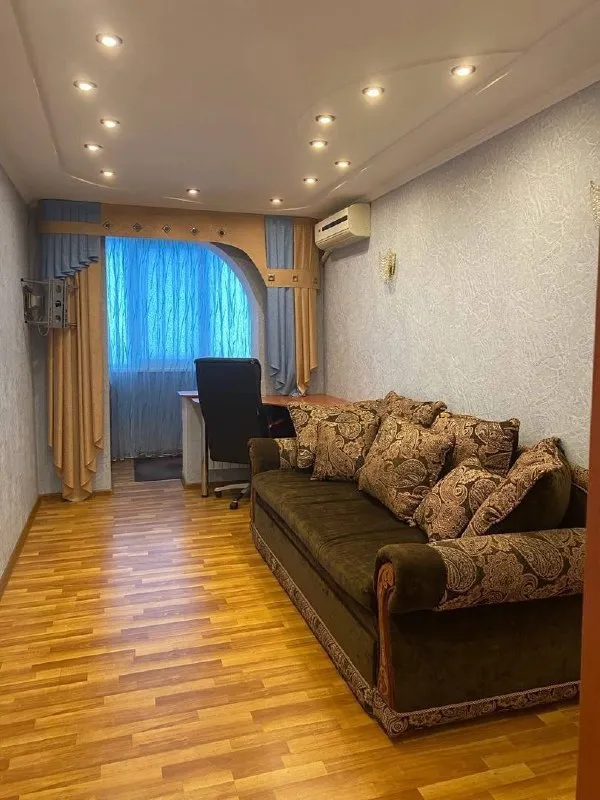 Аренда 3х ком квартиры komfort+ вода кругосуточно-ленинский проспект-рядом трк обжора !

☎️+79494171814
Стройте свое пространство с агентством недвижимости город.
Вы мечтаете - мы реализовываем💫

📍Аренда 3-комнатной квартиры ленинский проспект - микрорайон "звездный"
Вода 💦 круглосуточно

✔️ Уютная квартира-фото соответствует действительности на 100%
✔️ Мебель и бытовая техника в полном объеме для, комфортного и полноценного проживания

✔️ Кондиционеры в каждой комната

✔️Проведен высокоскоростной интернет 🛜

🏪 Отлично развита инфраструктура : магазины, школы, детские сады, транспортная развязка в любую точку города 🌆 рынок.

Стоимость аренды 60,000 рублей
Услуги агентства по факту вселения при подписании договора.

☎️ +79494171814 - фотография - 6