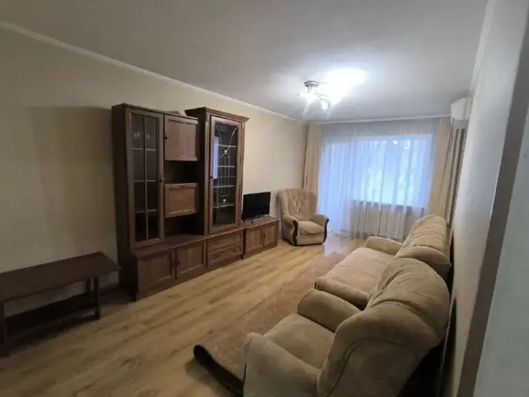 ☎️ +79495854955
Стройте свое пространство с агентством недвижимости город.
Вы мечтаете - мы реализовываем💫
Аренда уютной 2х комнатной квартиры после ремонта - ворошиловский район
📍 Ул набережная 117а/ кафе "ракушка"
Услуги агентства по факту вселения при подписании договора
Цена: 50 000 рублей
Только долгосрочная аренда!
Полностью оборудованная квартира ‼️
Вся необходимая техника и мебель ‼️
📍 Вода круглосуточно - установлен накопитель
📍 Просторная гостиная
📍 Кухня
📍 Спальня
📍 Просторная входная группа
📍 Совмещенный санузел - газовая колонка
📍 Рядом:
Набережная
Площадь ленина
Магазины и супермаркеты
Школа и детский сад
Удобная транспортная развязка
📍 Работаем без выходных
📍 Подберем жилье по вашим критериям:
- Любой район
- Любой бюджет
- Индивидуальные требования
📞 Звоните: +79495854955
Смотрите все наши предложения‼️ - фотография - 5