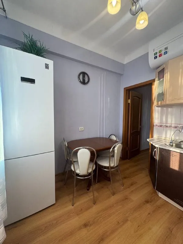 🏡Сдается 2-двухкомнатная квартира
🌇Город: донецк днр
🗺По адресу розы люксембург 25
В квартире есть всё необходимое для проживания 4-й этаж

💴Цена за месяц: 27.000 тысяч + залог
☎️+79490250689 Все вопросы по телефону.
🔥Собственник

📨Подписаться - фотография - 3