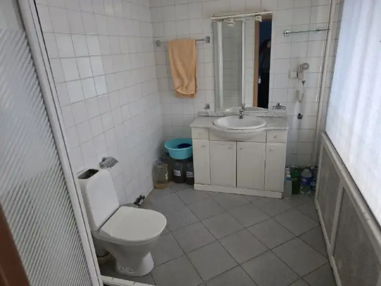 🏡Сдаётся комната посуточно, 3000р в ночь 🌙 вода, wi fi, общая кухня, парковка, круглосуточная охрана, по вбд скидка. 2 этаж из 5
Район ленинский, рядом с дмз.
Telegram +79302479931
Феникс +79496489307

📨Подписаться - фотография - 2