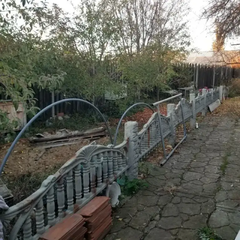 Продам домовладение
С участком земли 15 соток
🌇В донецке, кировский район, кировский бассейн кировец📌
✅Реконструировано в 2014г.
✅Два заезда с разных улиц к нашему дому
✅Дом крепкий, тёплые стены, крымский ракушняк.
✅4 Раздельные комнаты (3 спальни кухня 16 м. Хол. )
✅Два входа в дом, со двора и с сада. Два коридора, котельная,
Сан узел раздельный.
📑Внесён в росс реестр.
💰Стоимость 4 000 000 млн. ₽
Выслушаем предложения. ..
📲☎️+79494342068 Связь не всегда есть, пишите, отвечу.
С уважением - собственник
🛫Подписаться | дать объявление
📲Наш max - фотография - 8