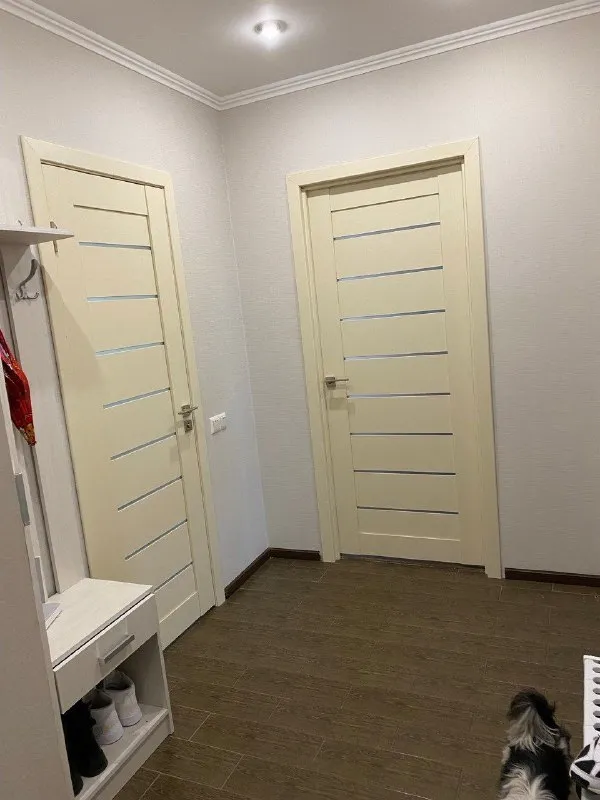 🏡Продаётся 3-трехкомнатная квартира
🌇Город: донецк днр
🏙️Район: будённовский
🗺Улица келлера, 30а
• Квартира находится на первом этаже
• Автономное отопление
• Выполнен качественный ремонт
• Теплый пол в кухне и ванной комнате
• В комнатах на полу ламинат
• Своя скважина
• Горячая и холодная вода круглосуточно
• Квартира продаётся с мебелью и бытовой техникой
• Закрытый двор, автоматические ворота, видеонаблюдение, есть парковочное место
• Рядом автостанция, рынок, школа детский садик
• Документы готовы
🔥Собственник
💴Цена: 7🍋650.000 рублей
☎️+7(949) 415-72-12 Елена
📨Подписаться - фотография - 2