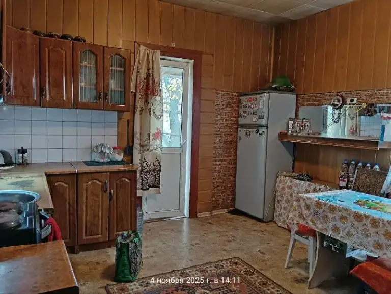 Продам 2х этажный дом на 29 шахте (ориентир ул. Победителей / заборовского), 126м. Кв. , три спальни и зал, камин. Кухня 15м. Кв. Удобства. Три балкона, зимний сад. Котел парапетный (твердотопливный длительного горения). Три входа в дом. Гараж. Участок 8 соток. Яма. Два заезда во двор (двое ворот). Цена 4 100 000руб. Без торга. .. Ан анна
+7 949 470 04 83 (Феникс)
+7 949 796 89 69 (Миранда) - фотография - 3