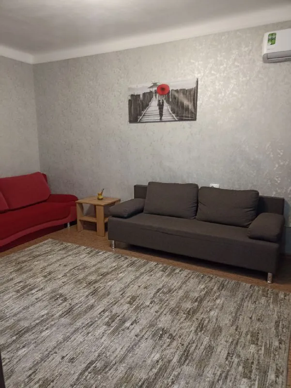 Квартиры посуточно, сдам 2-х комнатную квартиру

📍Харцызск, центр. Уютная квартира после ремонта! В квартире есть все для комфортного проживания:
- Вода круглосуточно❗️❗️❗️
- Холодильник, стиральная машинка, микроволновка
- Смарт тв, wi-fi
- Полотенца, постельное бельё, тапки, посуда.
- Двухспальная кровать
- Два раскладывающихся дивана
- Утюг, фен, сушка для белья, гладилка
- Кондиционер
✅ Курение в квартире категорически запрещено❗️❗️❗️
✅ Квартира не сдаётся для проведения вечеринок и других шумных мероприятий.
✅ Есть залоговая сумма(возвращается после уборки)
✔️Отчетные налоговые документы для организаций ❗️
❗️Заезд после 14.00 в любое время
❗️Выезд в 12.00.

Есть залоговая сумма, возвращается после уборки
Тел. ,телеграм:
📞+7(949) 561-40-65❗️

Vk. Com/kv. Posut. Harcyz - фотография - 3