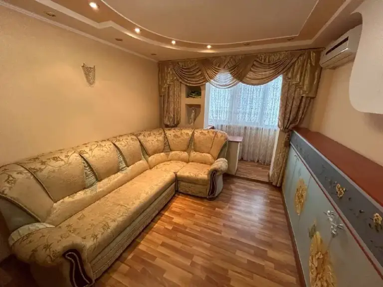 Аренда 3х ком квартиры komfort+ вода кругосуточно-ленинский проспект-рядом трк обжора !
☎️+79494171814
Стройте свое пространство с агентством недвижимости город.
Вы мечтаете - мы реализовываем💫
📍Аренда 3-комнатной квартиры ленинский проспект - микрорайон "звездный"
Вода 💦 круглосуточно
✔️ Уютная квартира-фото соответствует действительности на 100%
✔️ Мебель и бытовая техника в полном объеме для, комфортного и полноценного проживания
✔️ Кондиционеры в каждой комнате
✔️Проведен высокоскоростной интернет 🛜
🏪 Отлично развита инфраструктура : магазины, школы, детские сады, транспортная развязка в любую точку города 🌆 рынок.
Стоимость аренды 60,000 рублей
Услуги агентства по факту вселения при подписании договора.
☎️ +79494171814 - фотография - 7