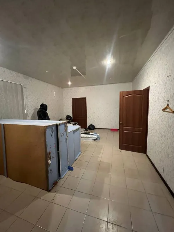 Срочно продается база ❗️

🌇Город донецк, петровский район, улица ревякина 33г📌

✅Производственного назначения, отдельно стоящее здание, огорожено бетонным забором.
✅Помещение 200м кв. , имеет 50м кв. Холодильной установки, офисные помещения, складское помещение.
💦Своя скважина, центральная канализация
⚡Электричество 50 киловатт+, интернет, видеонаблюдение, пожарная сигнализация проведены.
✅Евро ремонт.
💰Цена: 21.000.000 ₽, торг есть.

Телефон для связи:
📲☎️+79493614623 Сергей.

🛫Подписаться  |  дать объявление
📲Наш max - фотография - 4
