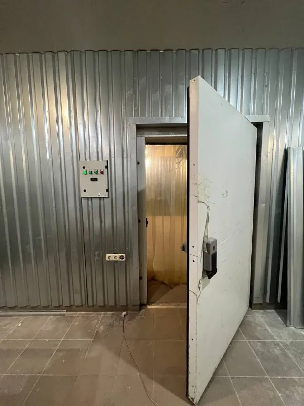 Срочно продается база ❗️

🌇Город донецк, петровский район, улица ревякина 33г📌

✅Производственного назначения, отдельно стоящее здание, огорожено бетонным забором.
✅Помещение 200м кв. , имеет 50м кв. Холодильной установки, офисные помещения, складское помещение.
💦Своя скважина, центральная канализация
⚡Электричество 50 киловатт+, интернет, видеонаблюдение, пожарная сигнализация проведены.
✅Евро ремонт.
💰Цена: 21.000.000 ₽, торг есть.

Телефон для связи:
📲☎️+79493614623 Сергей.

🛫Подписаться  |  дать объявление
📲Наш max - фотография - 5
