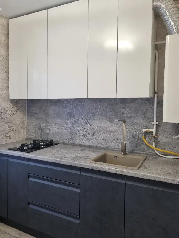 🏡Продам 1-однокомнатную квартиру
🌇Город: донецк днр
🏙️Район: будённовский
🗺Ориентир: площадь будённого, улица октября

• Этажность–3/5 жилого дома

• Квартира после ремонта
• Рядом автостанция, детский садик, школа, банк, магазины
🔥Собственник

💴Цена: 3🍋800.000 рублей
☎️+7(949) 315-22-00 Константин

📨Подписаться - фотография - 7